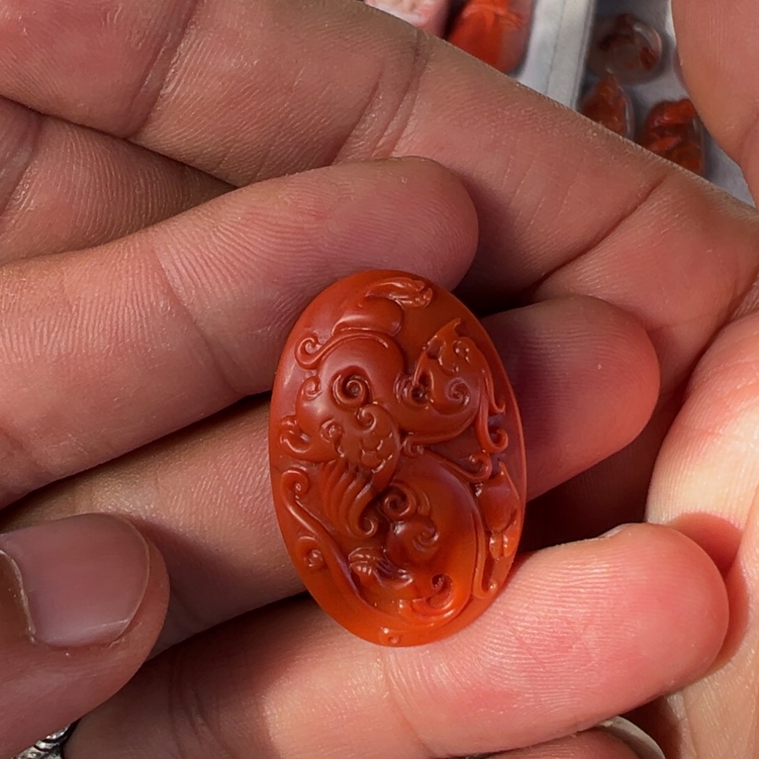 南红玛瑙吊坠未镶嵌寒*尽