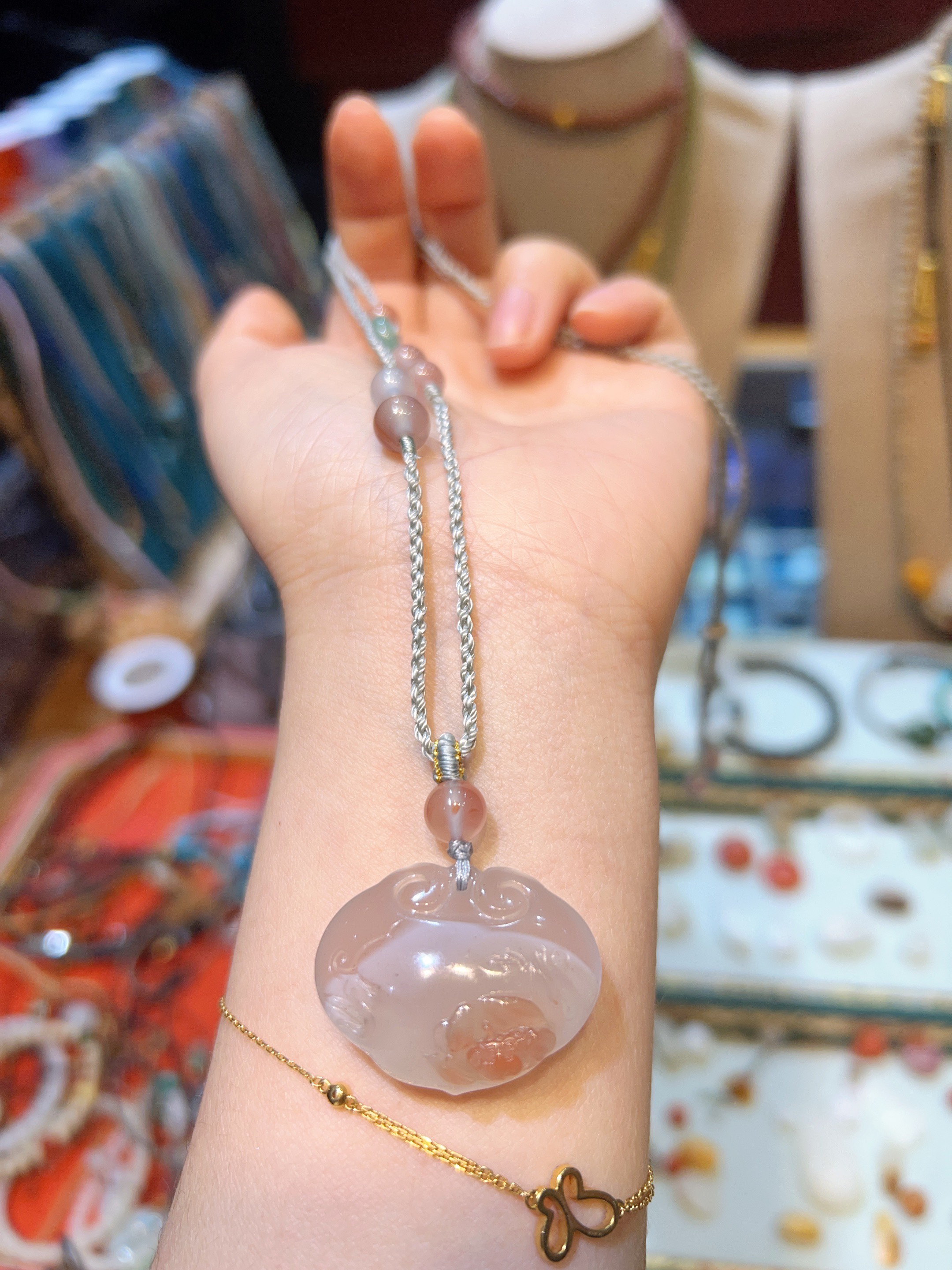 冰藕粉南红新中式温柔百搭毛衣链原创设计