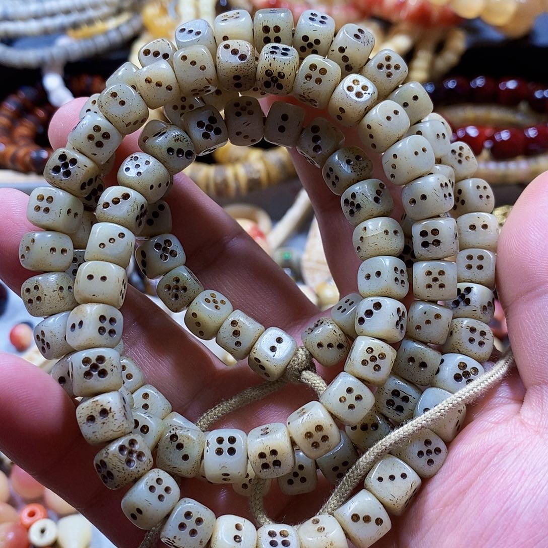 牛骨摆件牦牛骨骰子0.8手串108颗