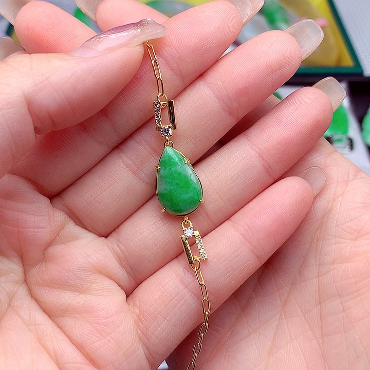 翡翠颈饰银S925镶嵌翡翠