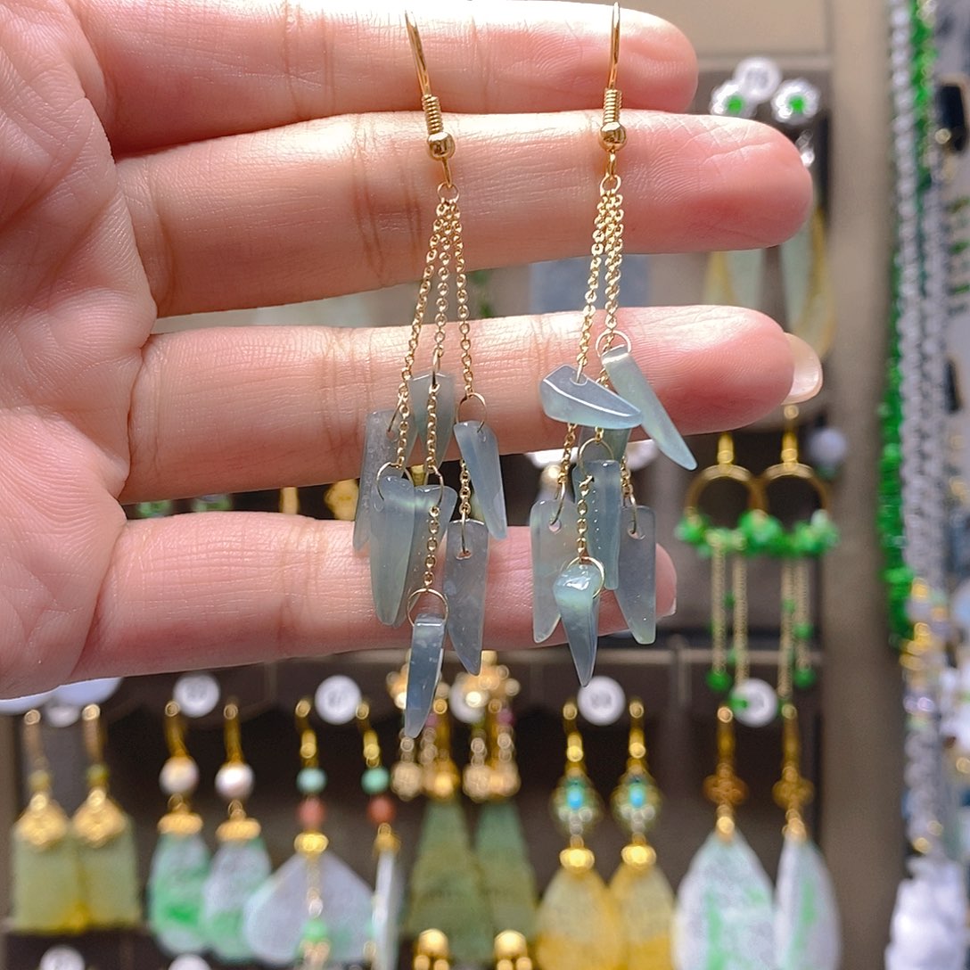 未镶嵌翡翠耳饰翡翠