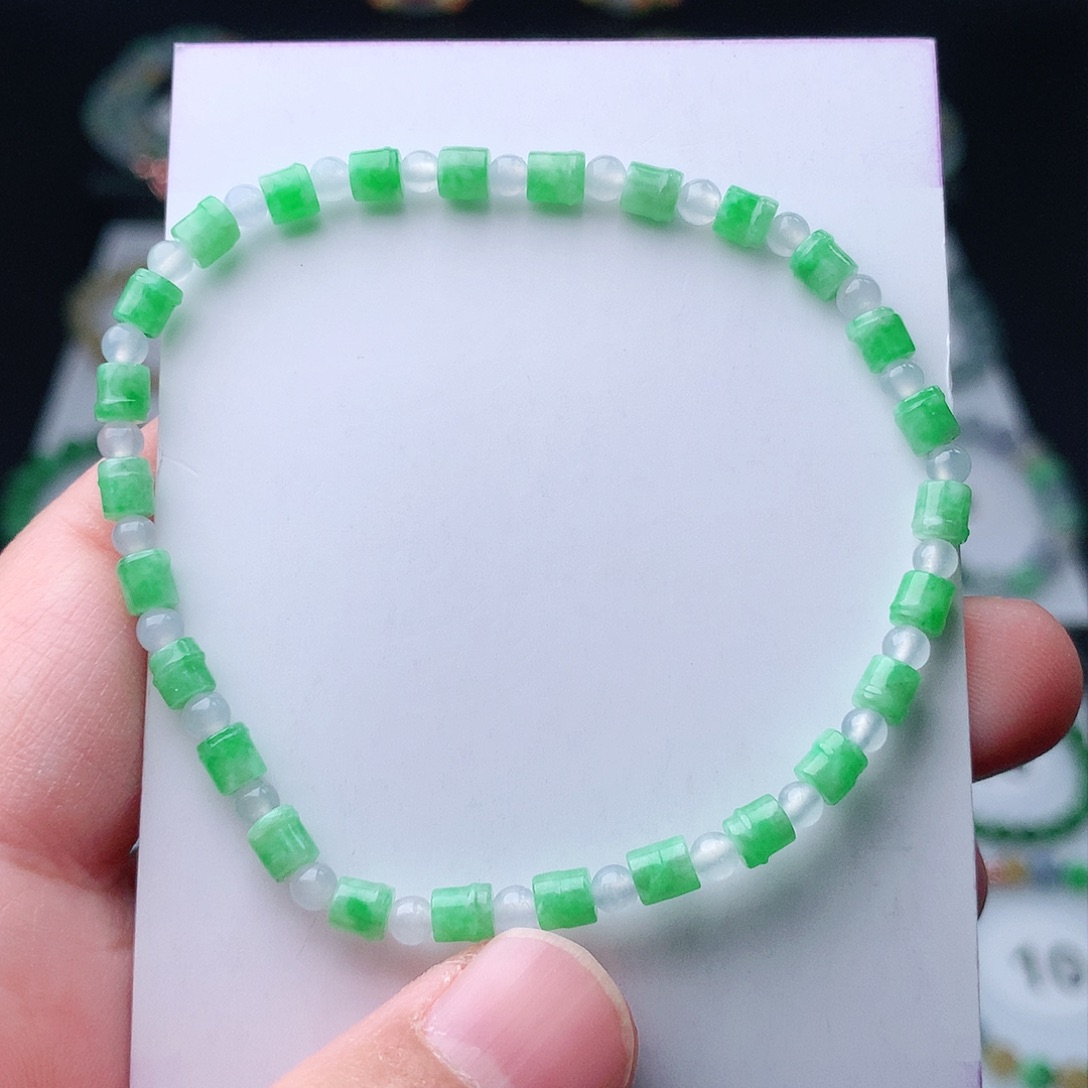 翡翠手串未镶嵌翡翠