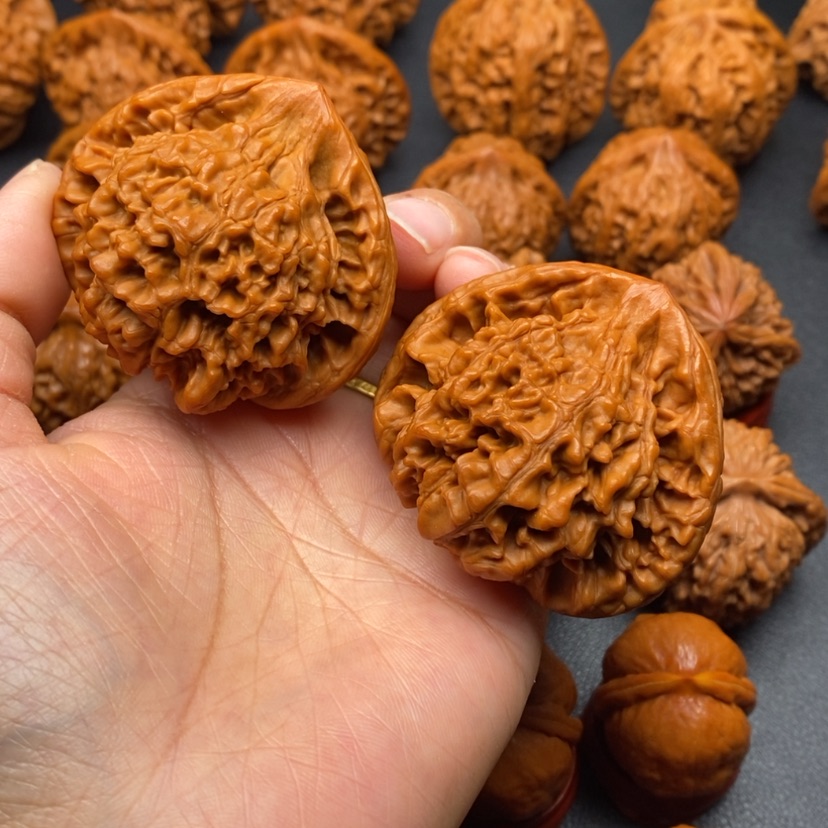 【闪购商品】文玩核桃把件51官帽