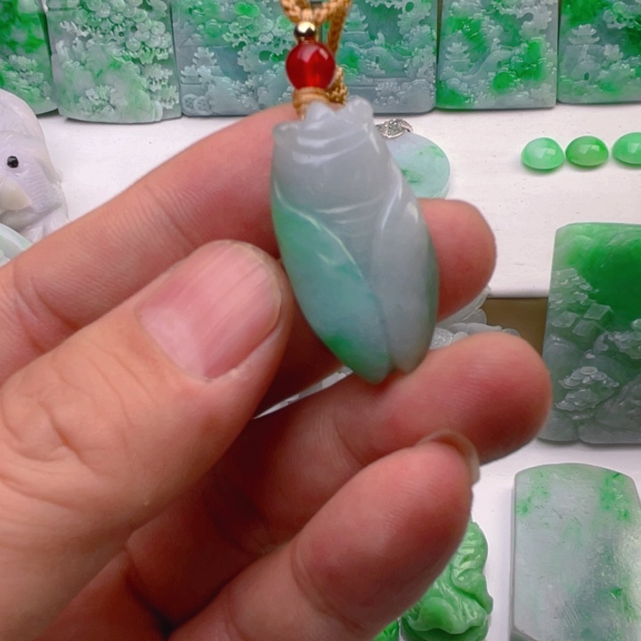 翡翠未镶嵌颈饰翡翠