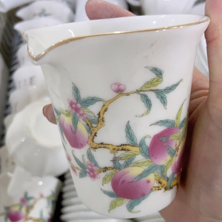 茶具微瑕，介意勿拍