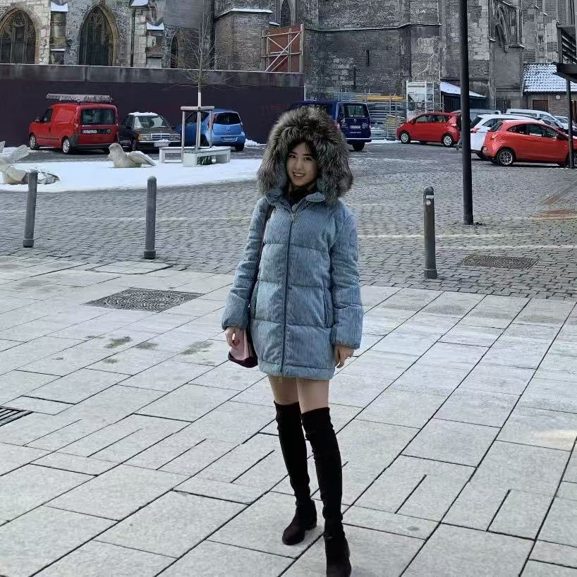 99新 MONCLER 浅蓝色灯芯绒经典毛领羽绒服 2码 03012
