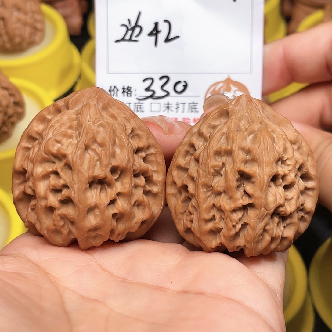 吊坠文玩核桃印*ヾ68号野牛
