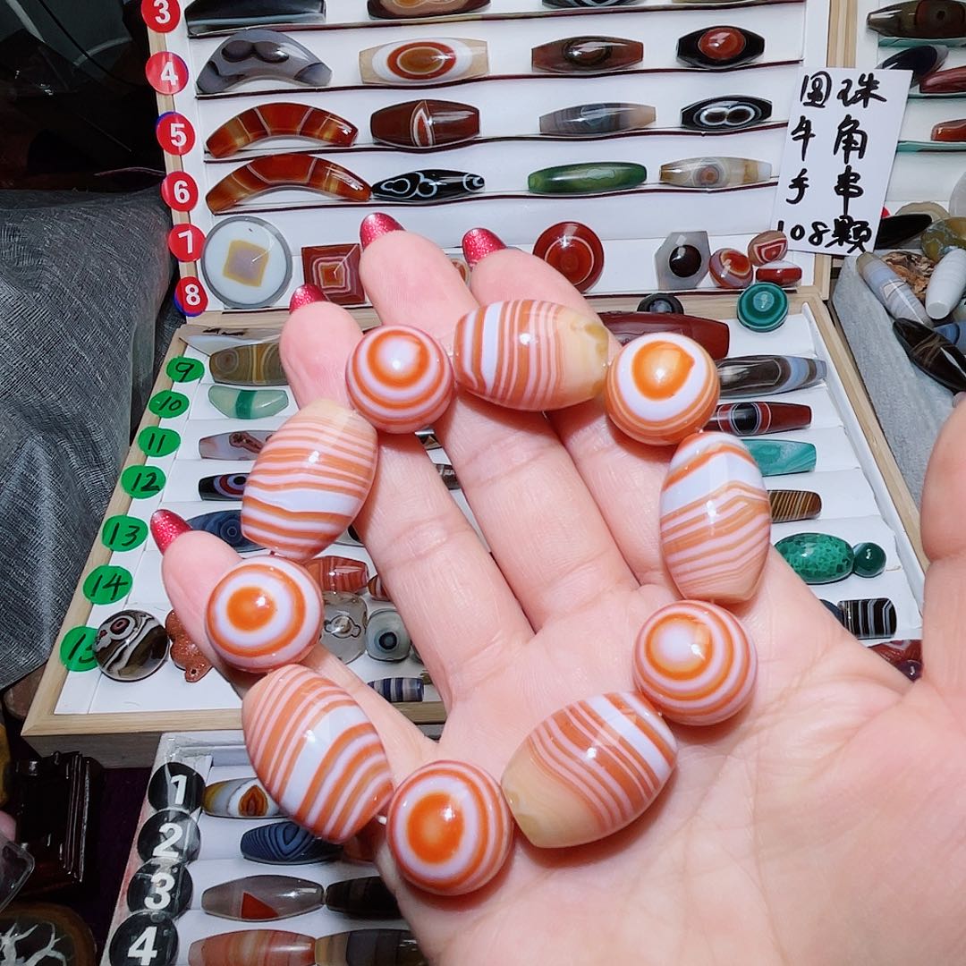 玛瑙/玉髓颈饰未镶嵌