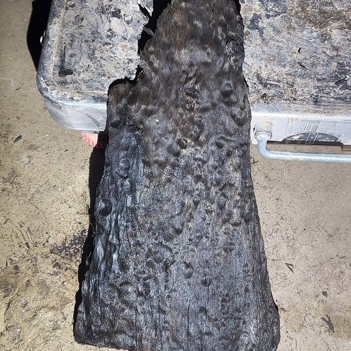 我***红金丝楠木原料摆件