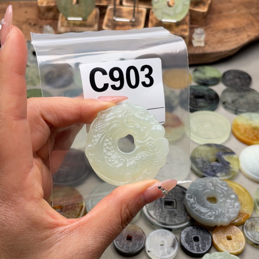 蛇纹石玉颈饰未镶嵌爱**干