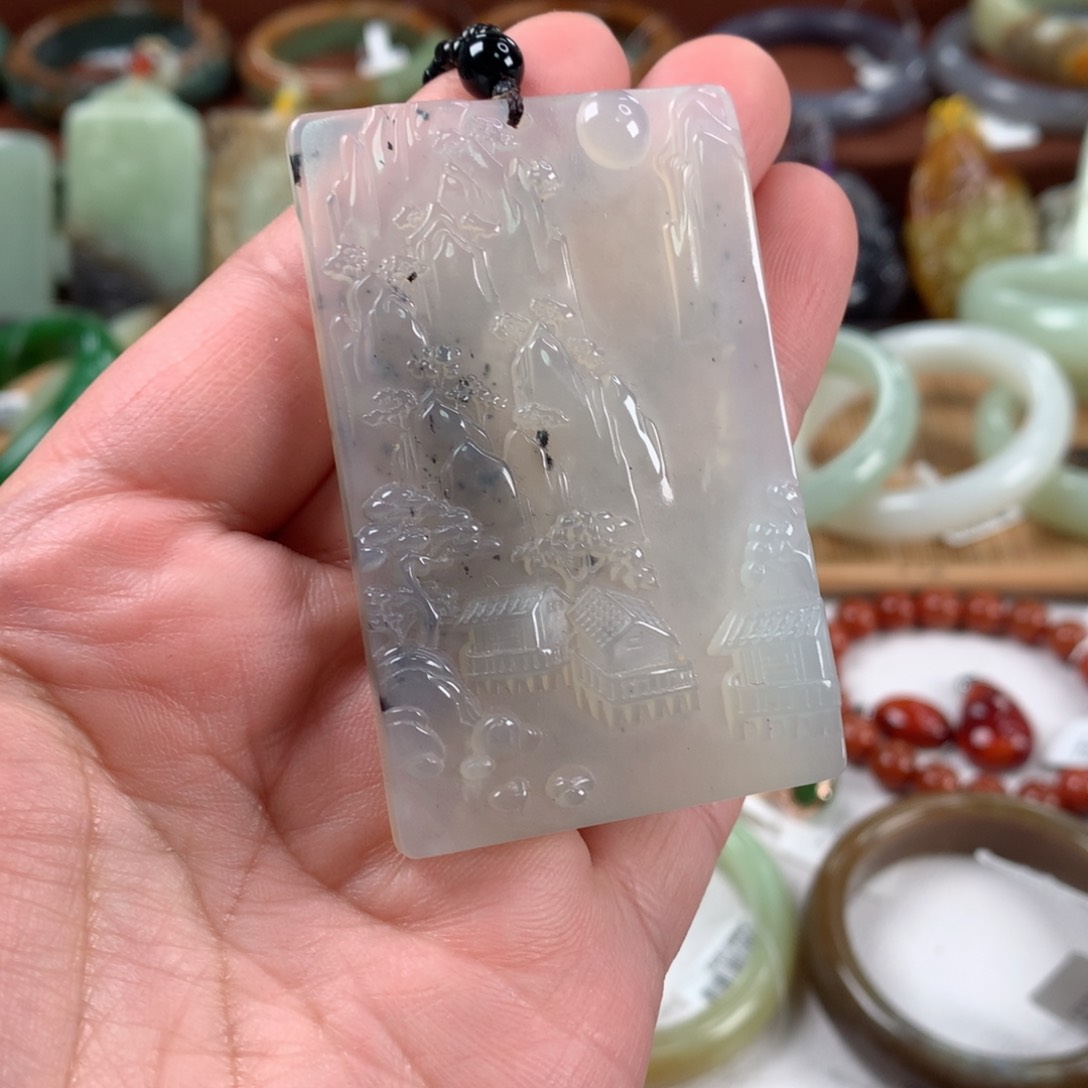 岫玉颈饰未镶嵌吊坠