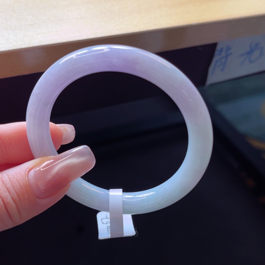 翡翠手镯未镶嵌手镯