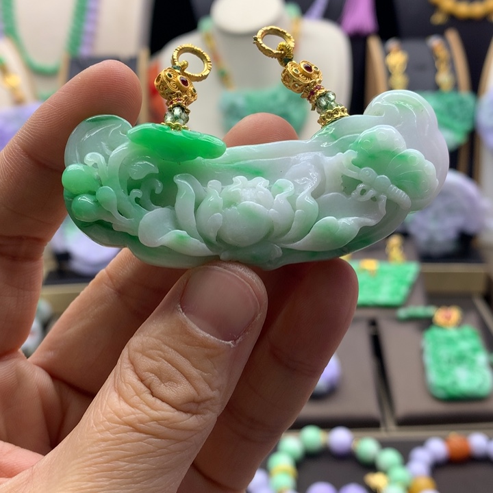 翡翠吊坠(不含链)未镶嵌