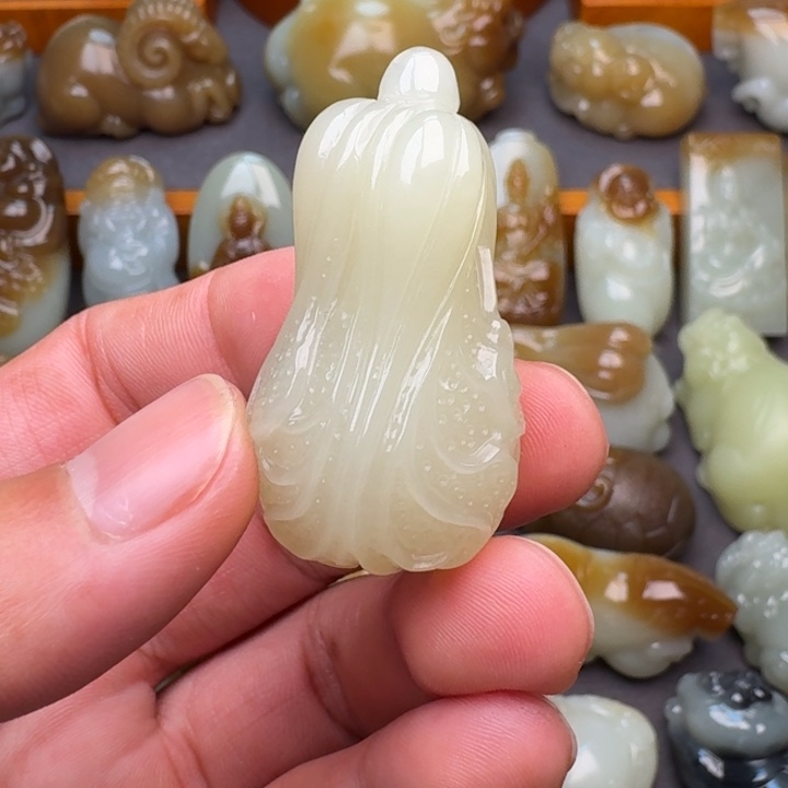 定制和田玉哇**龙一念之间