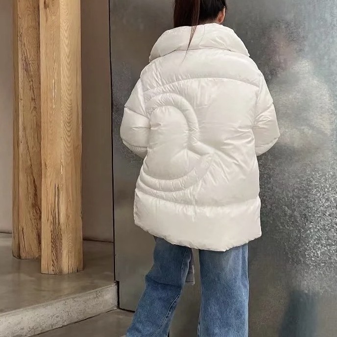 99新 MONCLER 白色立领亮面铃铛genos羽绒服 3码 GM005087