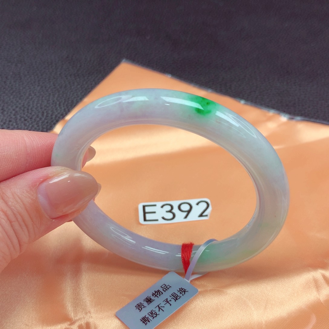 翡翠手镯未镶嵌手镯88