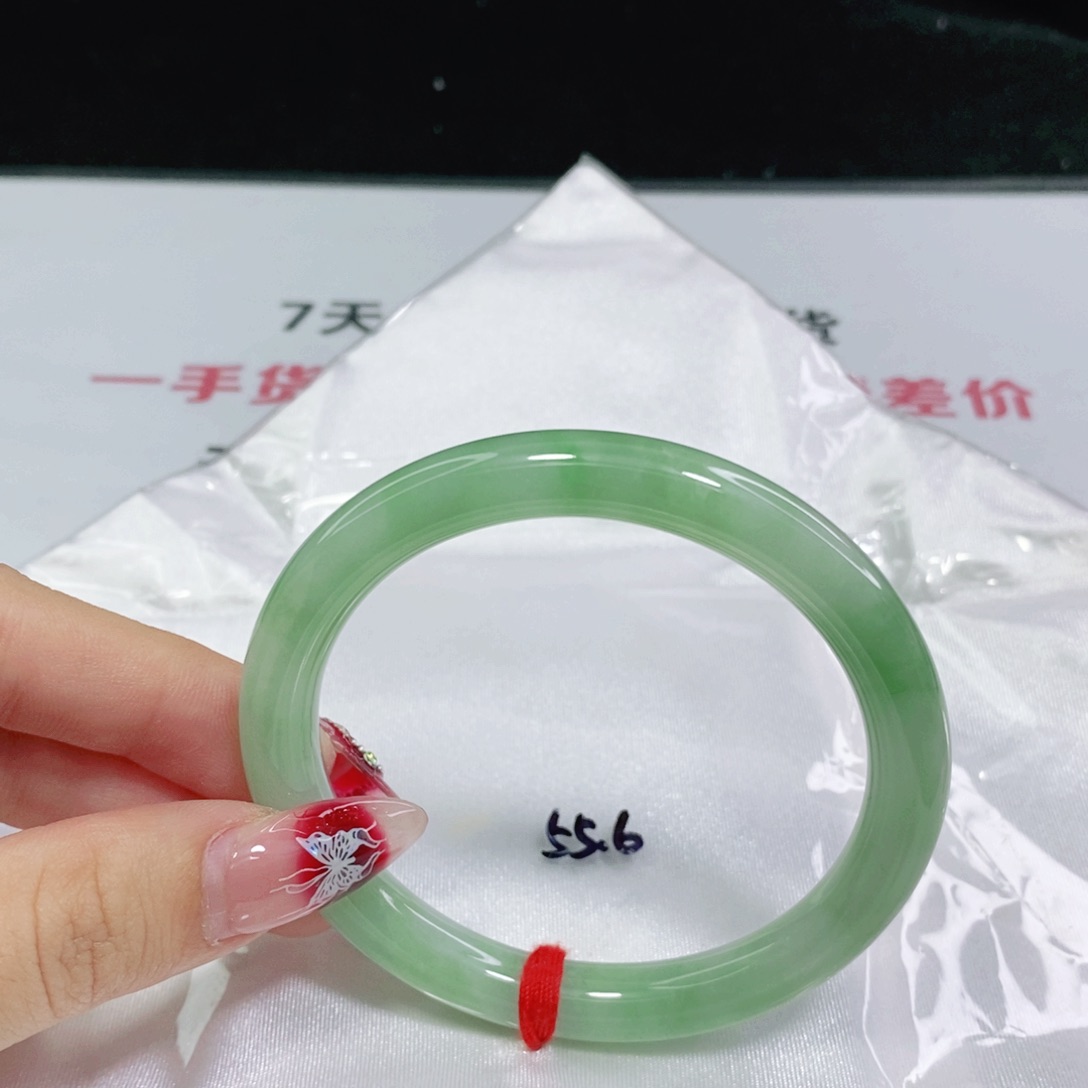 翡翠手镯未镶嵌莫***灬55 55 圆条