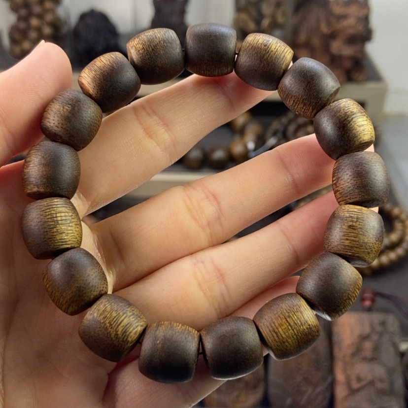 【闪购商品】沉香手串小****浴越南芽庄白棋