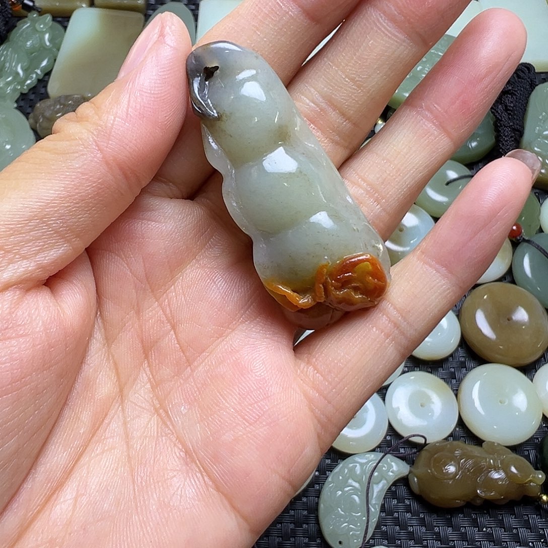 和田玉未镶嵌吊坠(不含链)卡53