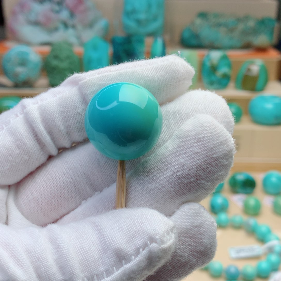 绿松石颈饰未镶嵌