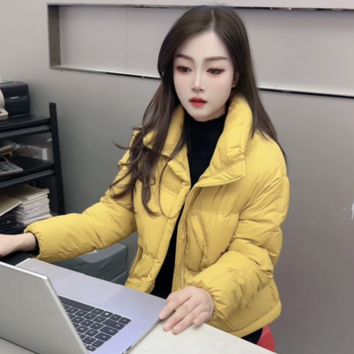 冬季新款韩版立领短款保暖潮流女装加厚保暖外套休闲百搭