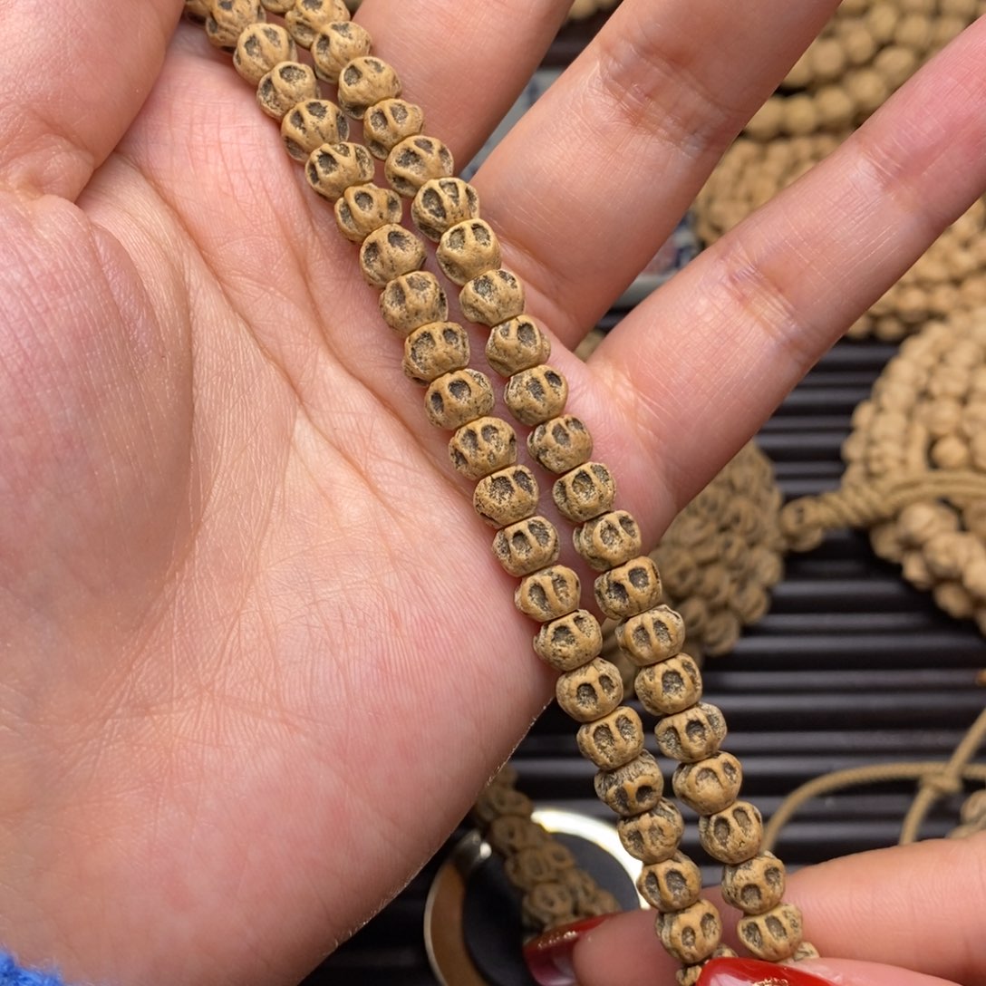 柏香籽/百香籽吊坠奶*妹