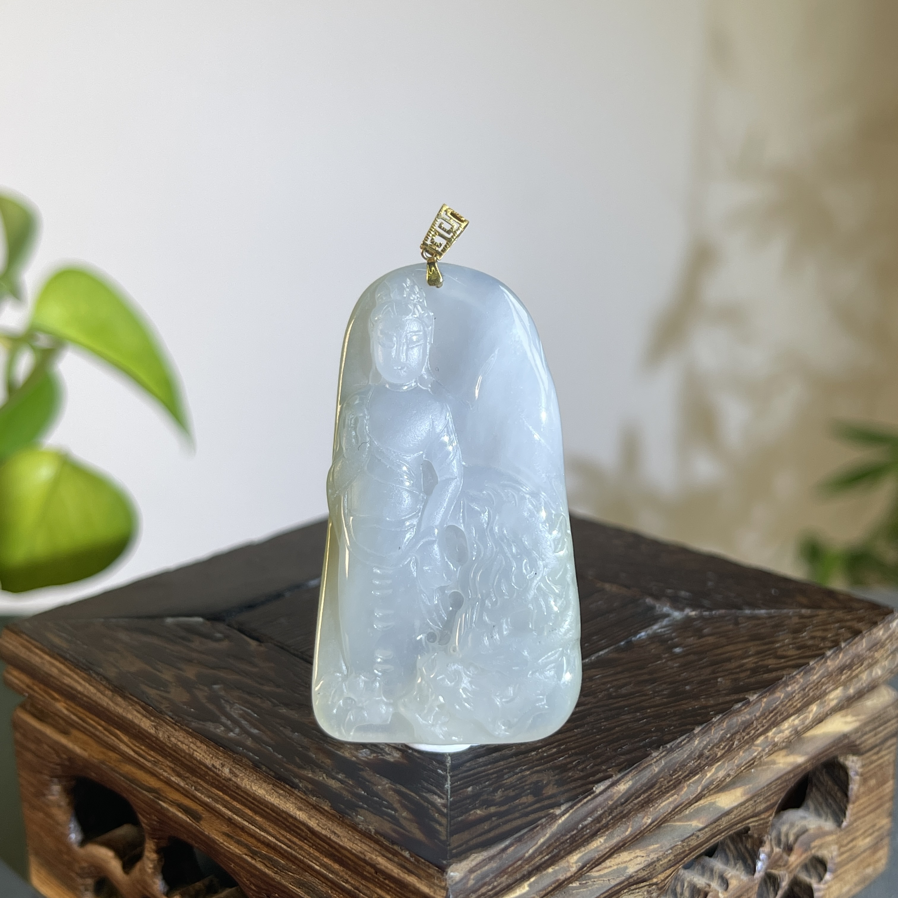 JTW21-101 天然缅甸翡翠A货  18K扣头观音