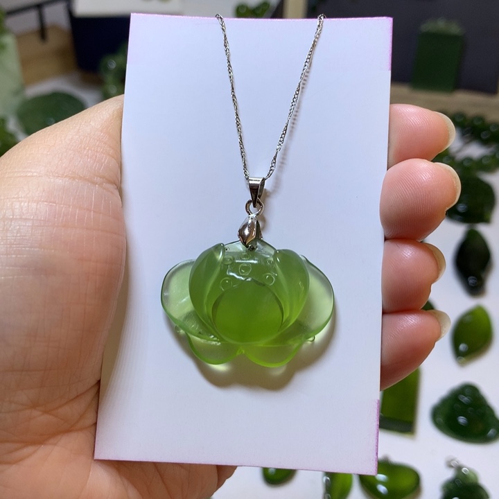 岫玉银S925镶嵌颈饰吊坠