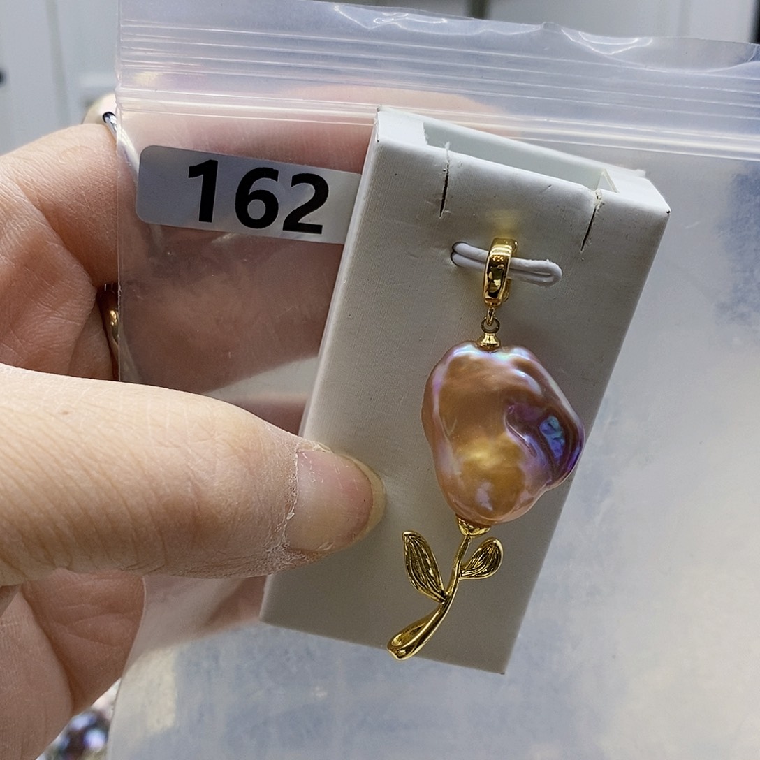 颈饰合金淡水珍珠