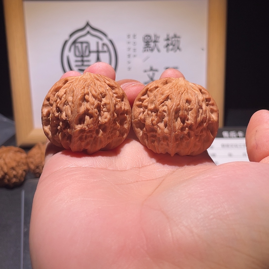 文玩核桃把件40全品磨盘