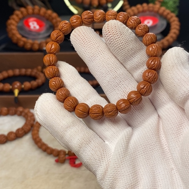 桃核吊坠赵*眠秦岭龙纹