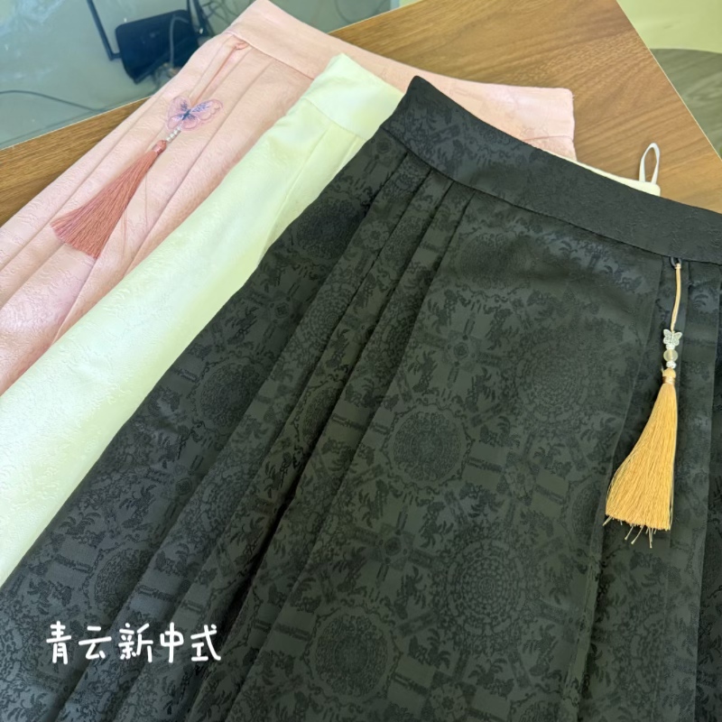 八达晕 新中式重工提花改良版马面裙日常百搭