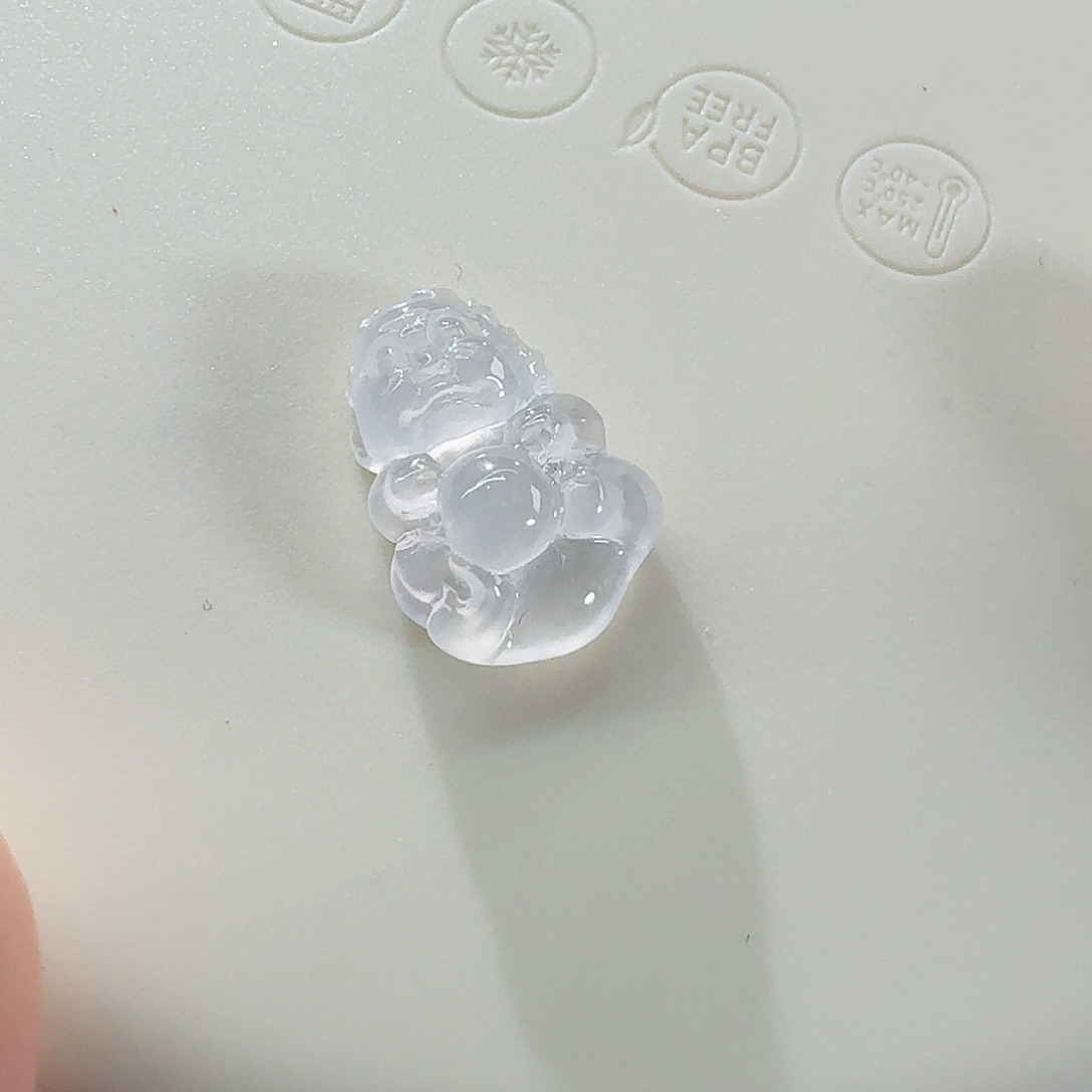 翡翠颈饰未镶嵌宝宝龙