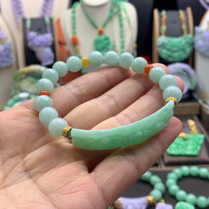 翡翠手链未镶嵌翡翠手牌