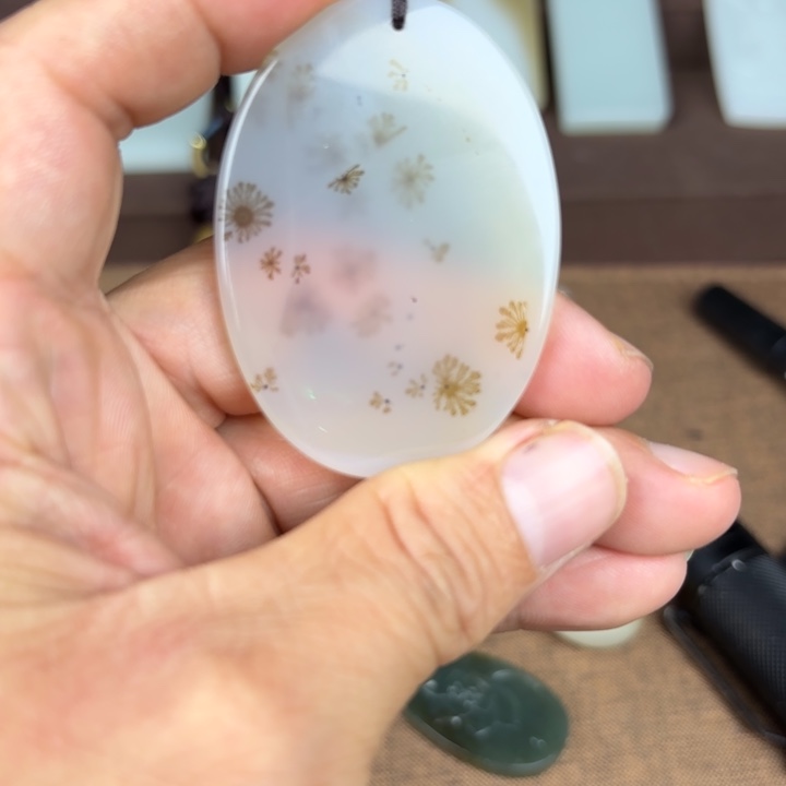 玉玉未镶嵌拍一发一