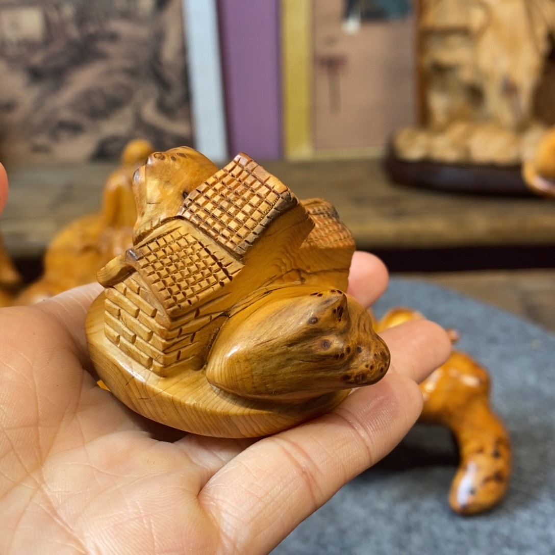 柏木（崖柏）崖柏。 