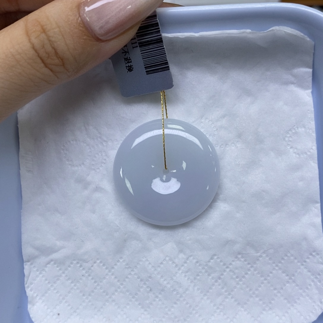 颈饰未镶嵌翡翠平安扣