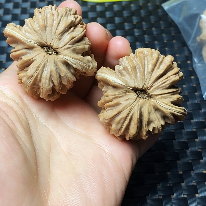 文玩核桃吊坠四座楼