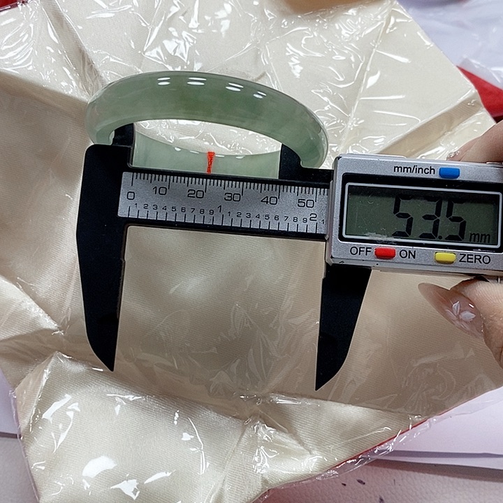 无非金属158。      