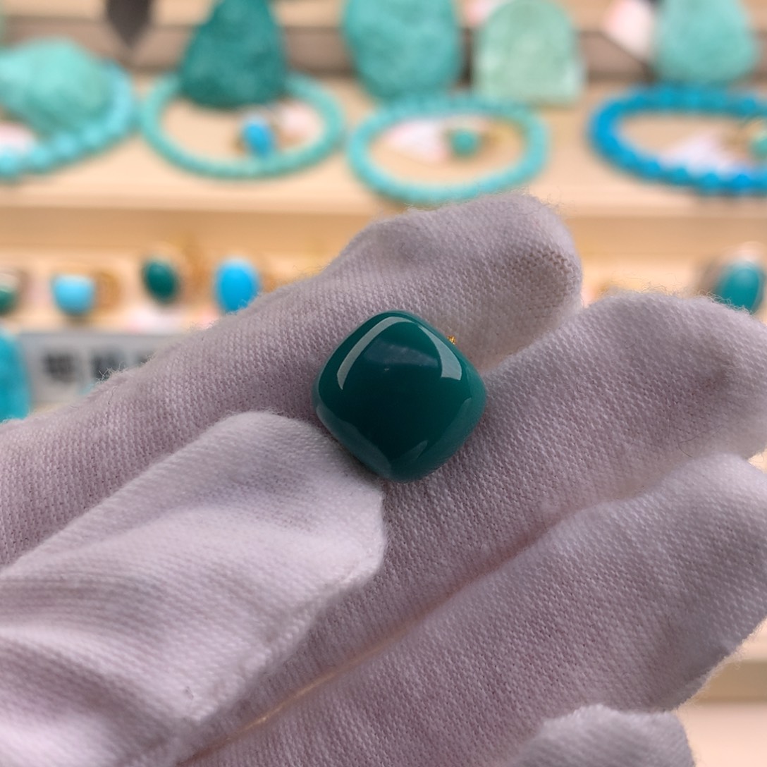 绿松石珠宝奇石未镶嵌13*12mm