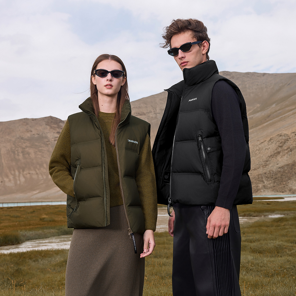 【达人专属】坦博尔男女同款冬季布朗尼立领马甲羽绒服+TA5530151Z