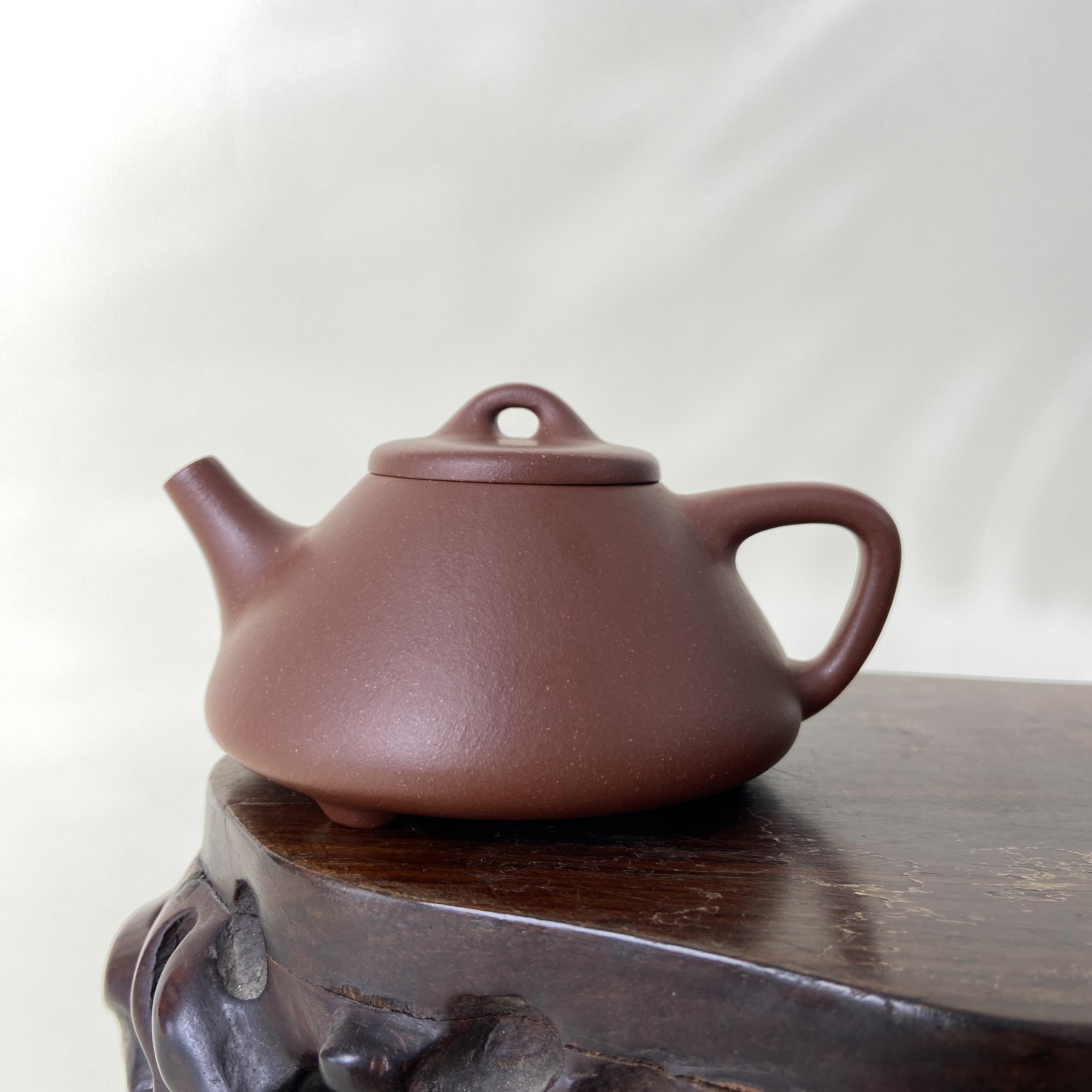 宜兴手工紫砂陶 （万旭霞）120cc茶壶GS4208-1