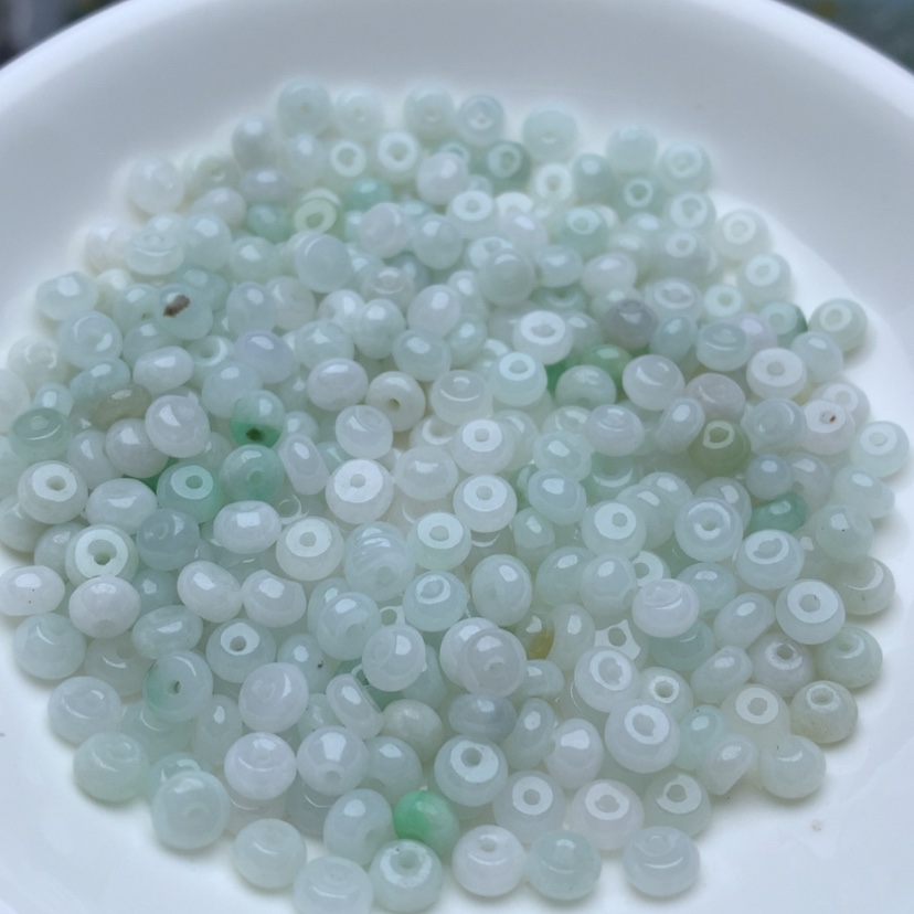 【闪购商品】翡翠手链未镶嵌卡3*5冰晴鼓珠60颗