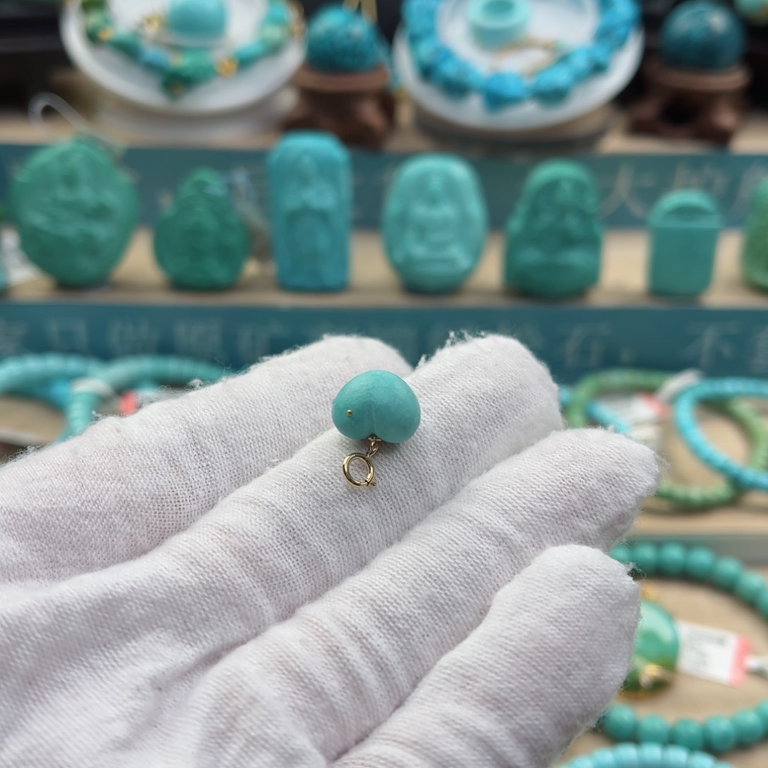 绿松石珠宝奇石18K金镶嵌