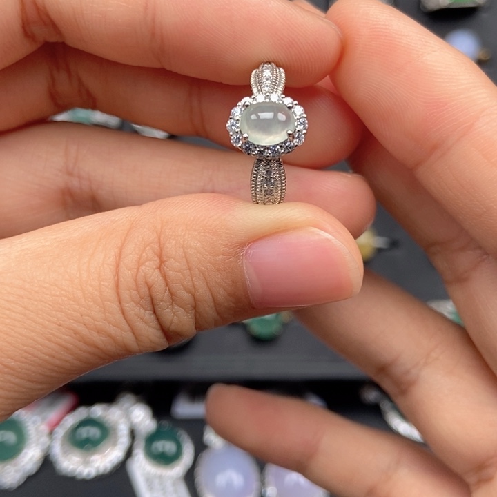 翡翠未镶嵌戒指戒指