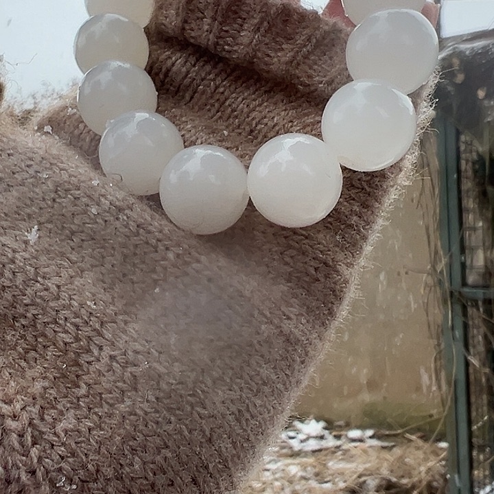 12-14-16圆珠脂白手串