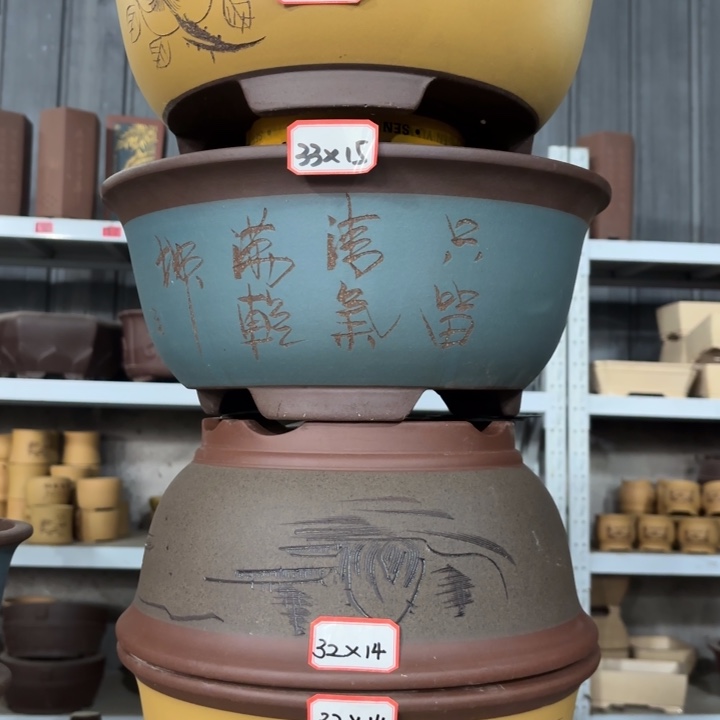 花盆紫砂100-4。            