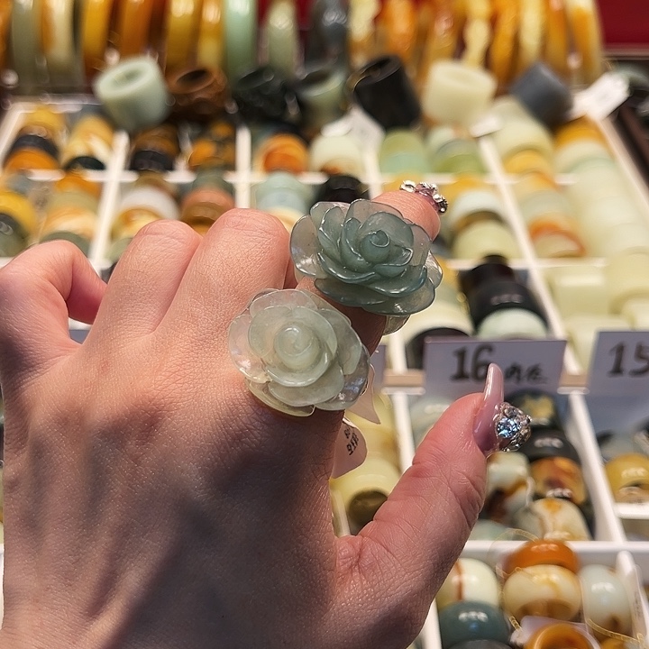 蛇纹石玉戒指未镶嵌内径19 备注颜色 