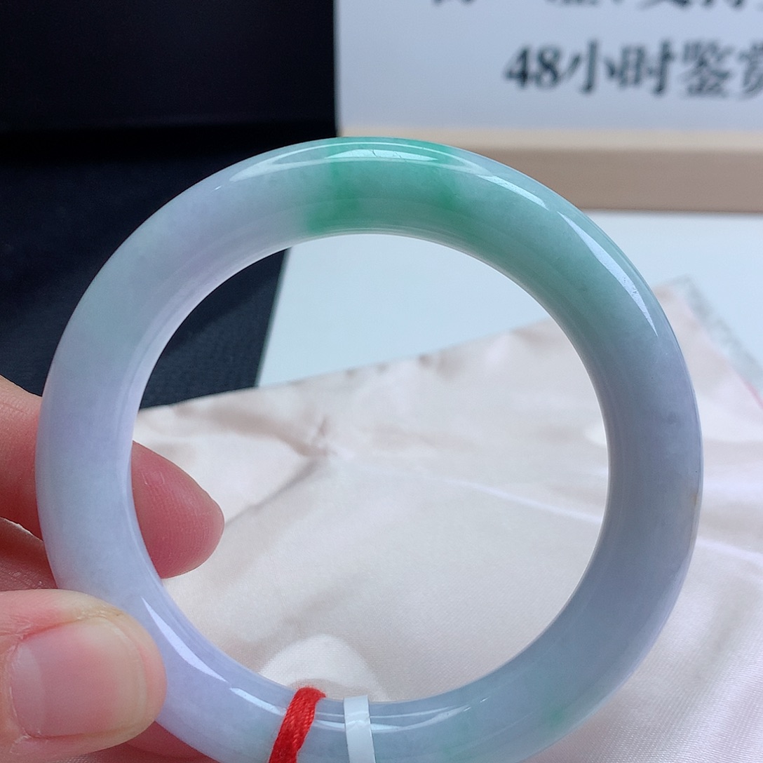 翡翠手镯未镶嵌57圈口