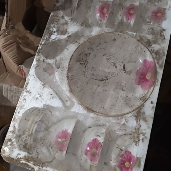 茶盏陶瓷盘子碗啥都有